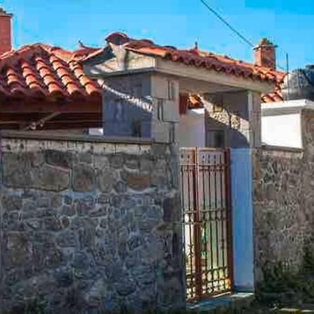 Traditional Stone-Built House With Great View Villa Kontias Esterno foto