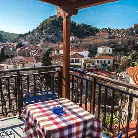 Traditional Stone-Built House With Great View Villa Kontias Esterno foto