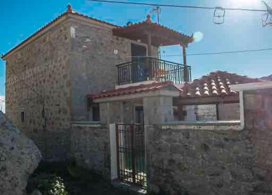 Traditional Stone-Built House With Great View Villa Kontias Esterno foto