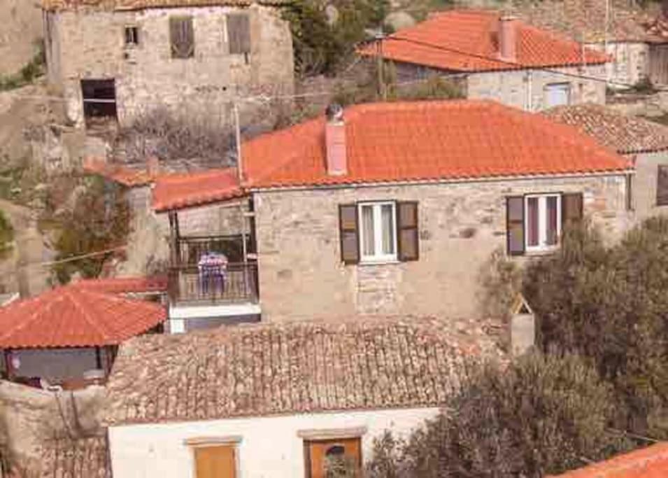 Traditional Stone-Built House With Great View Villa Kontias Esterno foto