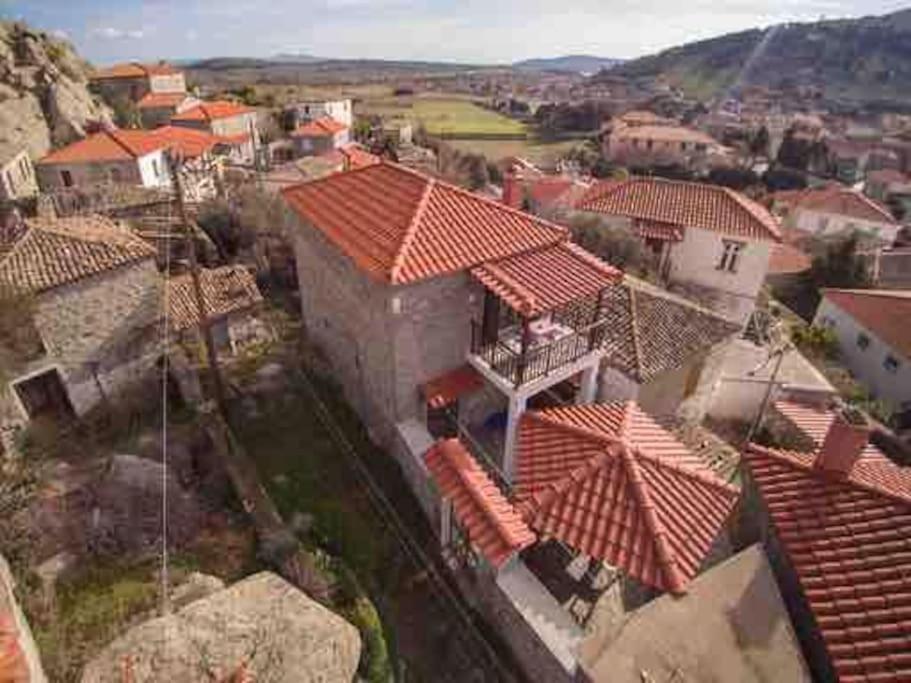 Traditional Stone-Built House With Great View Villa Kontias Esterno foto